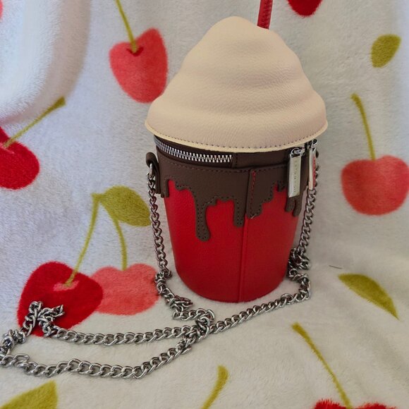 Skinnydip London Hot Cocoa Novelty Bag - Picture 2 of 3